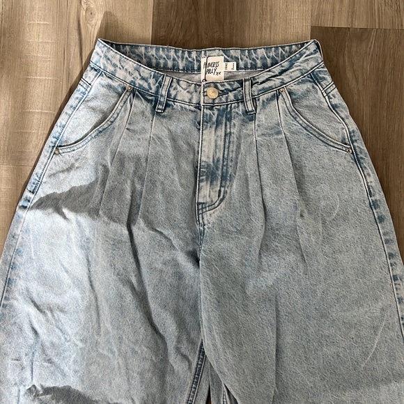Princess Polly Baggy Wide Leg Jeans - Picture 2 of 3